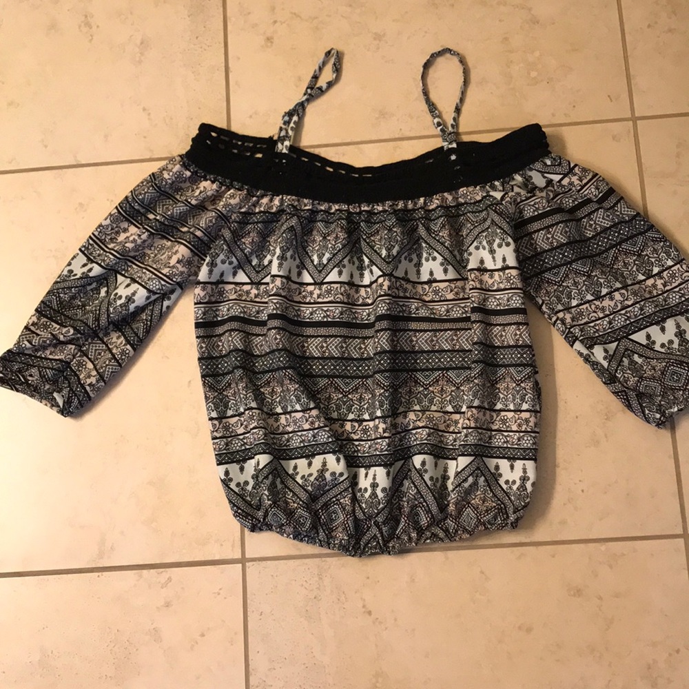 Gorgeous off the shoulder top